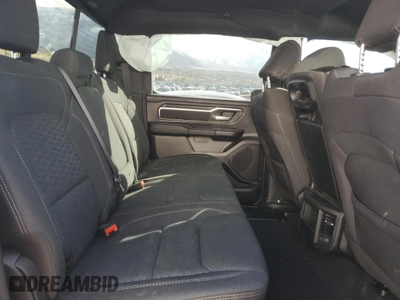 2025 Ram 1500 Big Horn z VIN 1C6RRFFG1SN512741, wystawiony jako Copart lot #51256565 z przebiegiem 17 185 mil mil oraz Szkoda całkowita • Salvage title. Historia ofert i sprzedaży dostępna na DreamBid. Obrazek 10.