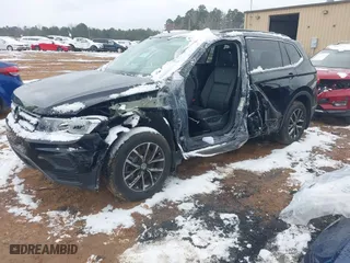 2021 Volkswagen Tiguan SE with VIN 3VV2B7AX6MM102379, listed as a IAAI auction lot 41613929 with 42,483 mi miles. Bid and sale history available at carsss.com. Image 17.