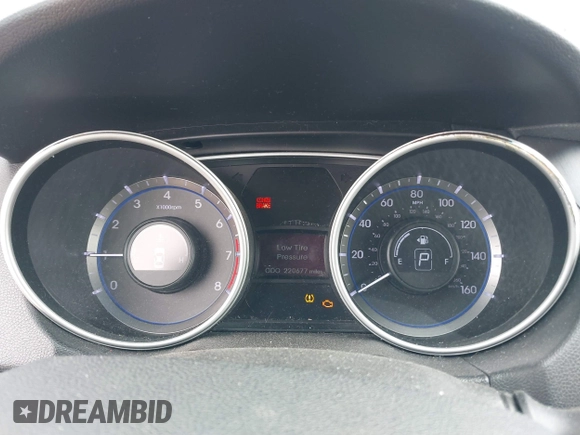 2011 Hyundai Sonata GLS with VIN 5NPEB4AC7BH145915, listed as a IAAI auction lot 42108555 with 220,677 mi miles. Bid and sale history available at carsss.com. Image 7.