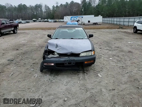 1997 Honda Accord EX with VIN 1HGCD5651VA019340, listed as a Copart auction lot 83451114 with 214,604 mi miles and Salvage Title. Bid and sale history available at DreamBid. Image 11.