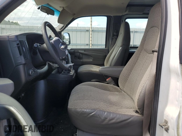 2008 Chevrolet Express Cargo with VIN 1GCGG25C781137094, listed as a Copart auction lot 56494395 with 100,037 mi miles and Salvage title. Bid and sale history available at DreamBid. Image 7.