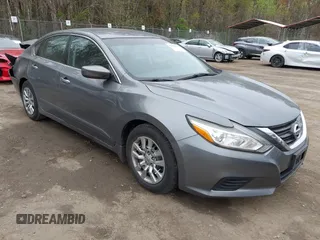 2016 Nissan Altima SR with VIN 1N4AL3AP5GC271627, listed as a IAAI auction lot 42013902 with 136,990 mi miles and . Bid and sale history available at carsss.com. Image 1.