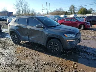 2019 Jeep Compass Trailhawk with VIN 3C4NJDDB5KT775860, listed as a Copart auction lot 48113695 with 76,091 mi miles and Salvage Title. Bid and sale history available at DreamBid. Image 10.