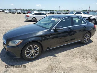 2015 Mercedes-Benz C 300 z VIN 55SWF4JB3FU084873, wystawiony jako Copart lot #56654735 z przebiegiem 132 600 mil mil oraz Czysty tytuł • Clean title. Historia ofert i sprzedaży dostępna na DreamBid. Obrazek 1.