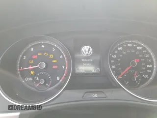 2018 Volkswagen Atlas SE with VIN 1V2PR2CA4JC555911, listed as a Copart auction lot 61905125 with 101,860 mi miles and Salvage title. Bid and sale history available at DreamBid. Image 9.