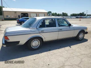 1979 Mercedes-Benz 300 с VIN 12313012127361, выставлен на аукционе Copart как лот 61981455 с пробегом 173 130 миль миль и Чистый • Clean title. История ставок и продаж доступна на DreamBid. Изображение 3.