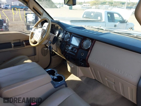 2010 Ford Super Duty F-250 SRW XL with VIN 1FTSW2BR9AEA51970, listed as a IAAI auction lot 41971180 with 293,691 mi miles. Bid and sale history available at carsss.com. Image 5.
