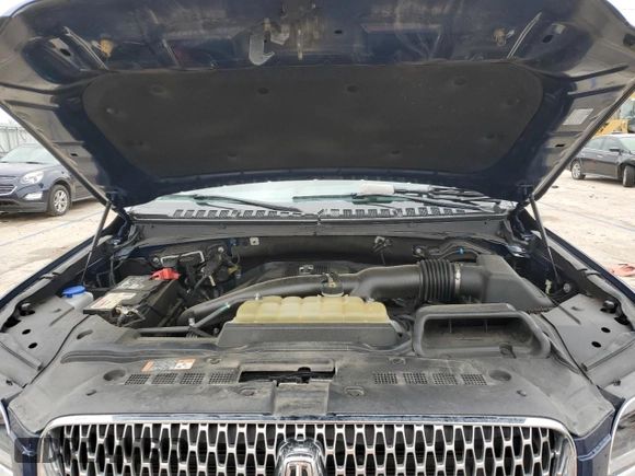 2020 Lincoln Navigator Black Label z VIN 5LMJJ3TT2LEL23765, wystawiony jako Copart lot #79443264 z przebiegiem 59 429 mil mil oraz Szkoda całkowita • Salvage title. Historia ofert i sprzedaży dostępna na DreamBid. Obrazek 12.