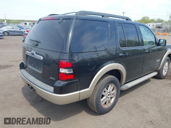 2008 Ford Explorer Eddie Bauer with VIN 1FMEU74E08UA43455, listed as a IAAI auction lot 42130280 with 98,199 mi miles. Bid and sale history available at carsss.com. Image 4.