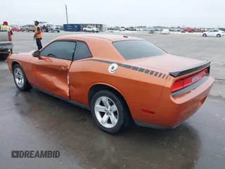 2011 Dodge Challenger z VIN 2B3CJ4DG9BH602419, wystawiony jako IAAI lot #40753257 z przebiegiem 124 282 mil mil oraz . Historia ofert i sprzedaży dostępna na DreamBid. Obrazek 3.