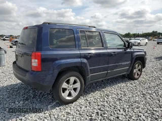 2012 Jeep Patriot Latitude with VIN 1C4NJRFB0CD624281, listed as a Copart auction lot 53113805 with 131,030 mi miles and Salvage Title. Bid and sale history available at carsss.com. Image 3.