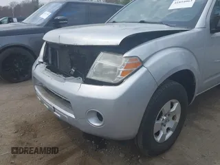 2011 Nissan Pathfinder Silver z VIN 5N1AR1NB7BC626734, wystawiony jako IAAI lot #41854063 z przebiegiem 72 906 mil mil oraz . Historia ofert i sprzedaży dostępna na DreamBid. Obrazek 16.