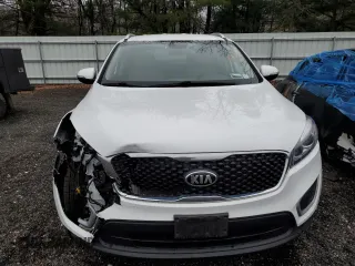 2018 Kia Sorento LX V6 with VIN 5XYPGDA54JG415135, listed as a Copart auction lot 50875445 with 105,971 mi miles and Salvage Title. Bid and sale history available at carsss.com. Image 5.