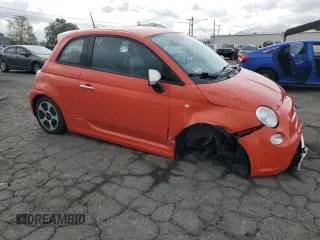 2015 FIAT 500e with VIN 3C3CFFGE1FT507277, listed as a Copart auction lot 51391845 with 88,760 mi miles and Salvage title. Bid and sale history available at DreamBid. Image 4.