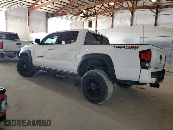 2018 Toyota Tacoma SR z VIN 3TMCZ5AN7JM178223, wystawiony jako Copart lot #49588605 z przebiegiem 179 064 mil mil oraz Szkoda całkowita • Salvage title. Historia ofert i sprzedaży dostępna na DreamBid. Obrazek 2.