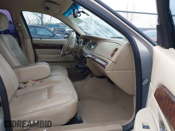 2009 Mercury Grand Marquis LS with VIN 2MEHM75V59X619114, listed as a IAAI auction lot 41685732 with 177,484 mi miles and . Bid and sale history available at DreamBid. Image 5.