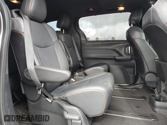 2021 Toyota Sienna XSE with VIN 5TDXRKEC6MS025572, listed as a Copart auction lot 44276735 with 87,398 mi miles and Salvage Title. Bid and sale history available at DreamBid. Image 11.