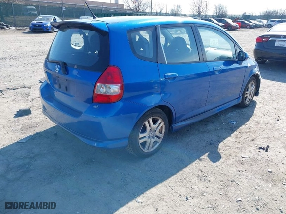 2007 Honda Fit Sport with VIN JHMGD38637S049641, listed as a IAAI auction lot 41674782 with 131,882 mi miles. Bid and sale history available at carsss.com. Image 4.