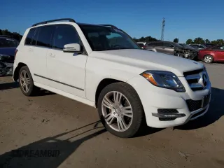 2015 Mercedes-Benz GLK 350 with VIN WDCGG8JB9FG435277, listed as a Copart auction lot 75062284 with 111,867 mi miles and Salvage Title. Bid and sale history available at DreamBid. Image 4.
