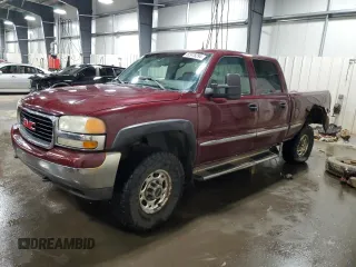 2002 GMC Sierra 1500HD SLE z VIN 1GTGK13U32F137446, wystawiony jako Copart lot #82978294 z przebiegiem 144 560 mil mil oraz Szkody całkowita. Historia ofert i sprzedaży dostępna na DreamBid. Obrazek 1.