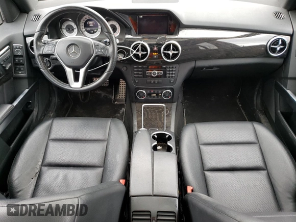 2015 Mercedes-Benz GLK 250 with VIN WDCGG0EB2FG403038, listed as a Copart auction lot 46759794 with 140,813 mi miles and . Bid and sale history available at DreamBid. Image 8.