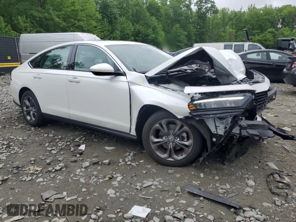 2024 Honda Accord EX with VIN 1HGCY1F32RA054292, listed as a Copart auction lot 55579315 with 13,876 mi miles and Salvage title. Bid and sale history available at DreamBid. Image 4.