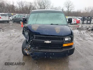 2006 Chevrolet Express Passenger z VIN 1GAHG35U361153432, wystawiony jako IAAI lot #41593860 z przebiegiem 160 774 mil mil oraz . Historia ofert i sprzedaży dostępna na DreamBid. Obrazek 12.
