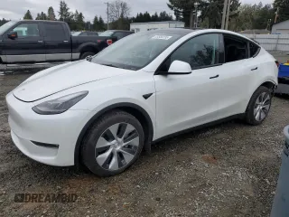 2023 Tesla Model Y Long Range z VIN 7SAYGDEE4PF836872, wystawiony jako Copart lot #45566235 z przebiegiem 7 674 mil mil oraz Szkoda całkowita • Salvage title. Historia ofert i sprzedaży dostępna na DreamBid. Obrazek 1.
