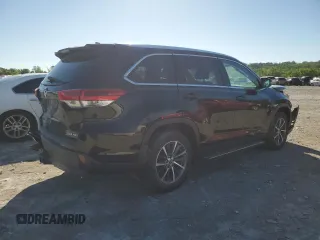 2019 Toyota Highlander SE with VIN 5TDJZRFH6KS611758, listed as a Copart auction lot 57157545 with 63,798 mi miles and Salvage title. Bid and sale history available at DreamBid. Image 3.