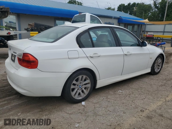 2007 BMW 3 Series 328i with VIN WBAVA37577NL15653, listed as a Copart auction lot 58705125 with 189,255 mi miles and Salvage title. Bid and sale history available at DreamBid. Image 3.