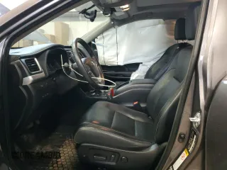 2015 Toyota Highlander Limited z VIN 5TDDKRFH3FS194834, wystawiony jako Copart lot #89077715 z przebiegiem 114 298 mil mil oraz Szkoda całkowita • Salvage title. Historia ofert i sprzedaży dostępna na DreamBid. Obrazek 7.