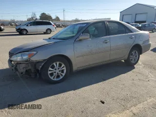 2004 Toyota Camry LE with VIN 4T1BF32K04U574101, listed as a Copart auction lot 47653965 with 0 mi miles and Salvage Title. Bid and sale history available at carsss.com. Image 1.