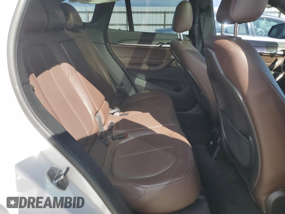 2016 BMW X1 xDrive28i z VIN WBXHT3C31GP880552, wystawiony jako Copart lot #52931305 z przebiegiem 127 225 mil mil oraz Szkoda całkowita • Salvage title. Historia ofert i sprzedaży dostępna na DreamBid. Obrazek 11.
