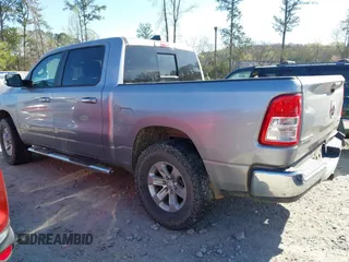 2019 Ram 1500 Big Horn z VIN 1C6RRFFG5KN803260, wystawiony jako IAAI lot #41847656 z przebiegiem 135 753 mil mil oraz . Historia ofert i sprzedaży dostępna na DreamBid. Obrazek 14.