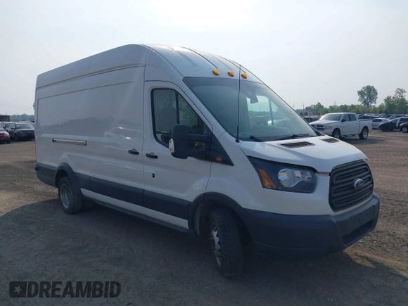 2018 Ford Transit z VIN 1FTBF4XV4JKB33236, wystawiony jako IAAI lot #42217712 z przebiegiem 120 826 mil mil oraz . Historia ofert i sprzedaży dostępna na DreamBid. Obrazek 1.
