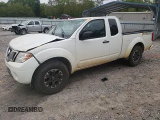 2015 Nissan Frontier SV with VIN 1N6AD0CU4FN753806, listed as a Copart auction lot 51662395 with 136,364 mi miles and Salvage title. Bid and sale history available at DreamBid. Image 1.