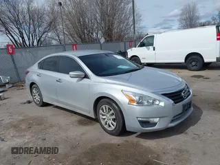 2015 Nissan Altima 2.5 S with VIN 1N4AL3AP3FN864728, listed as a IAAI auction lot 41851923 with 78,840 mi miles. Bid and sale history available at carsss.com. Image 1.