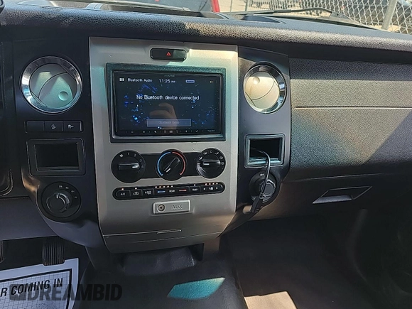 2015 Ford Expedition Max XL с VIN 1FMJK1GT2FEF15318, выставлен на аукционе IAAI как лот 42810112 с пробегом 234 944 миль миль и . История ставок и продаж доступна на DreamBid. Изображение 1.