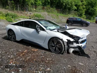 2015 BMW i8 z VIN WBY2Z2C5XFV674460, wystawiony jako Copart lot #55631224 z przebiegiem Nie podano mil oraz Szkoda całkowita • Salvage title. Historia ofert i sprzedaży dostępna na DreamBid. Obrazek 4.