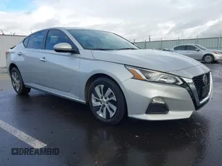 2020 Nissan Altima 2.5 S with VIN 1N4BL4BV7LC261425, listed as a IAAI auction lot 41608909 with 49,666 mi miles. Bid and sale history available at carsss.com. Image 1.