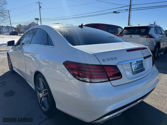 2014 Mercedes-Benz E-Class E 550 with VIN WDDKJ7DB6EF243798, listed as a Copart auction lot 46941415 with 117,074 mi miles and Clean Title. Bid and sale history available at carsss.com. Image 3.