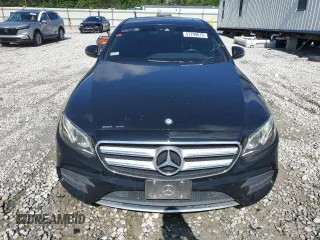 2017 Mercedes-Benz E 300 Luxury with VIN WDDZF4KB9HA059121, listed as a Copart auction lot 57799615 with 167,124 mi miles and Clean title. Bid and sale history available at DreamBid. Image 5.
