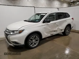 2018 Mitsubishi Outlander ES z VIN JA4AZ3A38JZ071734, wystawiony jako Copart lot #53888675 z przebiegiem 72 509 mil mil oraz Czysty tytuł • Clean title. Historia ofert i sprzedaży dostępna na DreamBid. Obrazek 1.