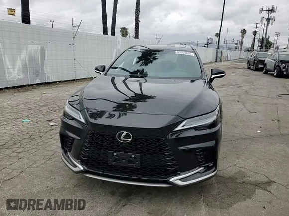 2024 Lexus RX 350 z VIN 2T2BAMCA1RC040460, wystawiony jako Copart lot #53509055 z przebiegiem 17 958 mil mil oraz Szkoda całkowita • Salvage title. Historia ofert i sprzedaży dostępna na DreamBid. Obrazek 12.