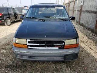 1991 Dodge Caravan z VIN 2B4GK55R6MR136865, wystawiony jako Copart lot #83209824 z przebiegiem 44 931 mil mil oraz Tytuł czysty. Historia ofert i sprzedaży dostępna na DreamBid. Obrazek 5.