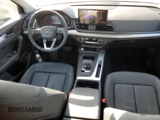 2024 Audi Q5 Komfort with VIN WA1AAAFY0R2062076, listed as a Copart auction lot 52988995 with 24,663 mi miles and Salvage Title. Bid and sale history available at carsss.com. Image 8.