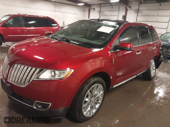 2014 Lincoln MKX z VIN 2LMDJ8JK7EBL00900, wystawiony jako IAAI lot #41714762 z przebiegiem 129 870 mil mil oraz . Historia ofert i sprzedaży dostępna na DreamBid. Obrazek 17.