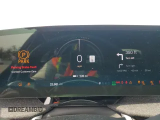 2023 Lucid Air Pure z VIN 50EA1PFA8PA008146, wystawiony jako Copart lot #59182745 z przebiegiem 23 861 mil mil oraz Szkoda całkowita • Salvage title. Historia ofert i sprzedaży dostępna na DreamBid. Obrazek 9.