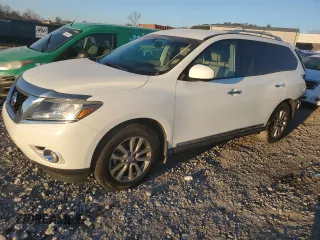 2016 Nissan Pathfinder Platinum with VIN 5N1AR2MN6GC642383, listed as a Copart auction lot 82894194 with 129,000 mi miles and Salvage Title. Bid and sale history available at carsss.com. Image 1.