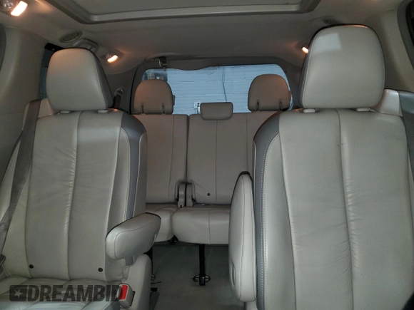 2012 Toyota Sienna XLE с VIN 5TDDK3DC5CS037368, выставлен на аукционе Copart как лот 49626985 с пробегом 164 431 миль миль и Списание • Salvage title. История ставок и продаж доступна на DreamBid. Изображение 10.